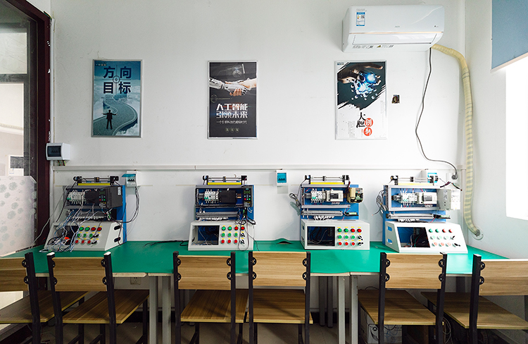 C47A8400.jpg C47A8400.jpg